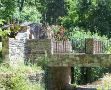 View More: http://jamiedphotography.pass.us/laurel-inn-the-hollow